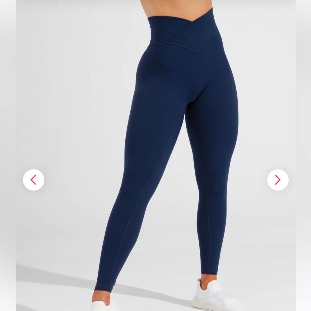 BUFF BUNNY LEGGINGS